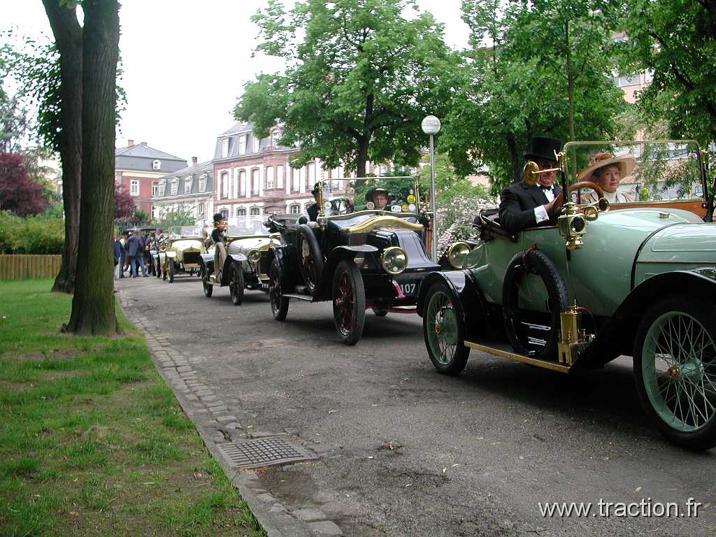 2002_05_19 Colmar 0125.jpg - 19/05/2002 - 68000 COLMAR13me Rallye des Princes"Le dfil"